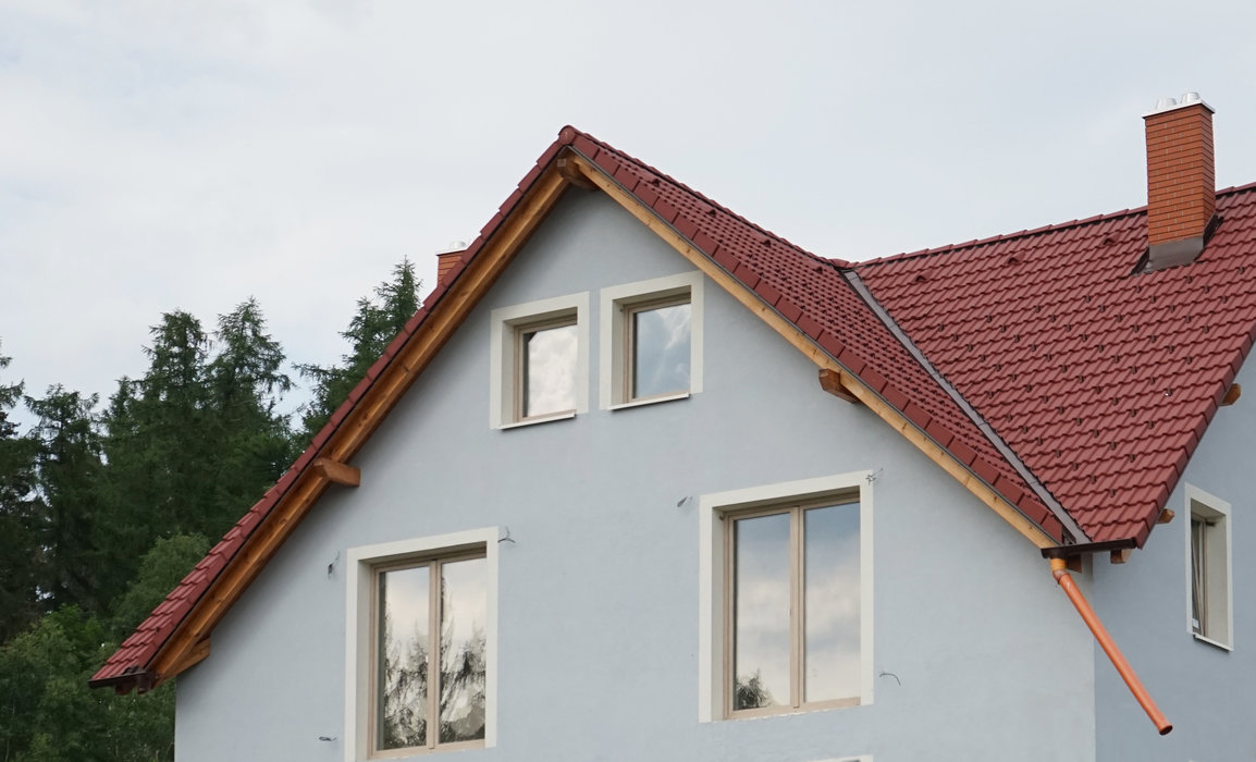 Ako spočítať sklon strechy?